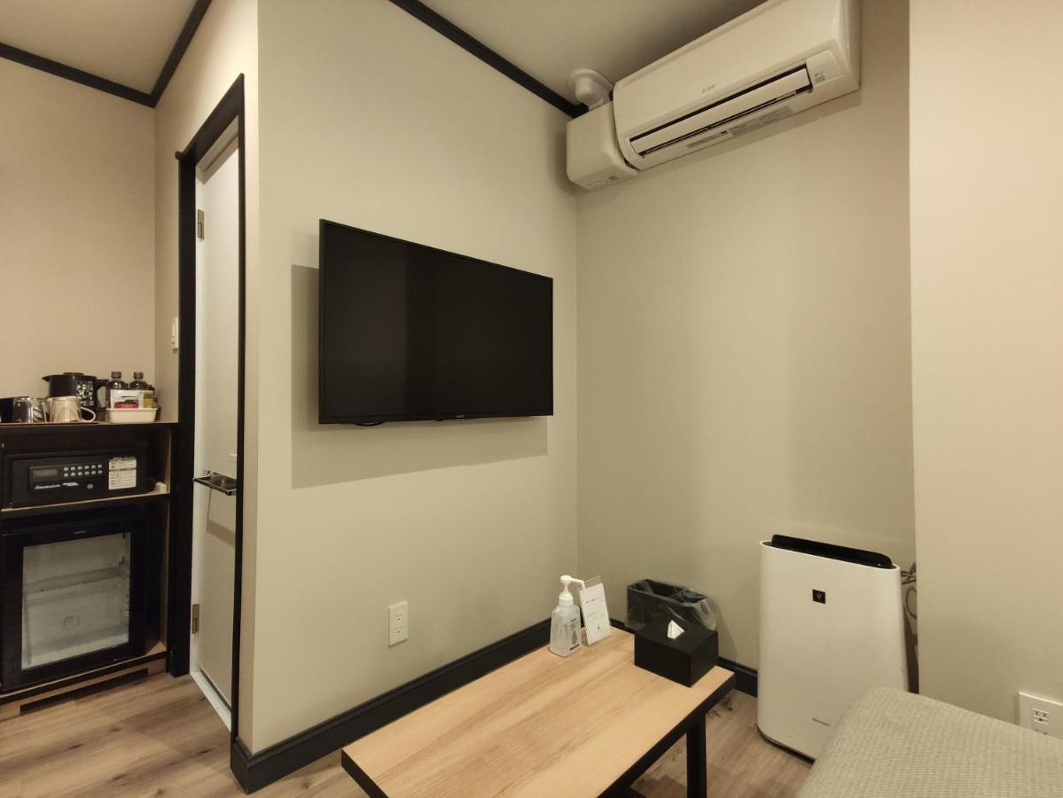 Hotel Yksi Sauna & Tokio